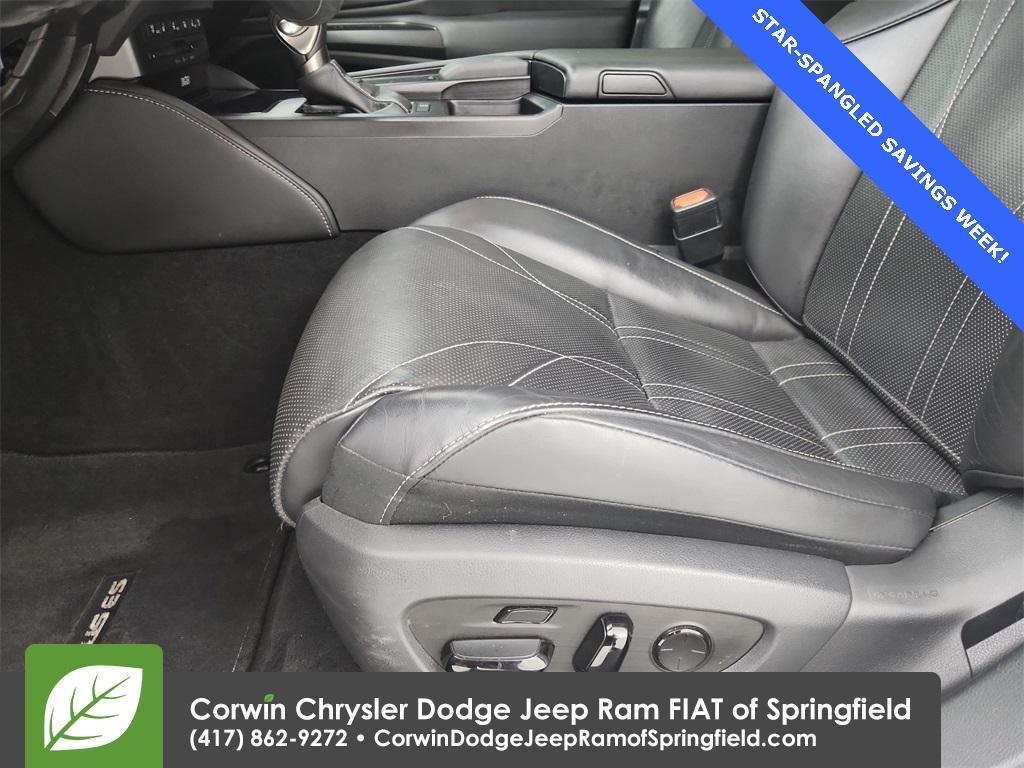 used 2019 Lexus ES 350 car, priced at $29,338