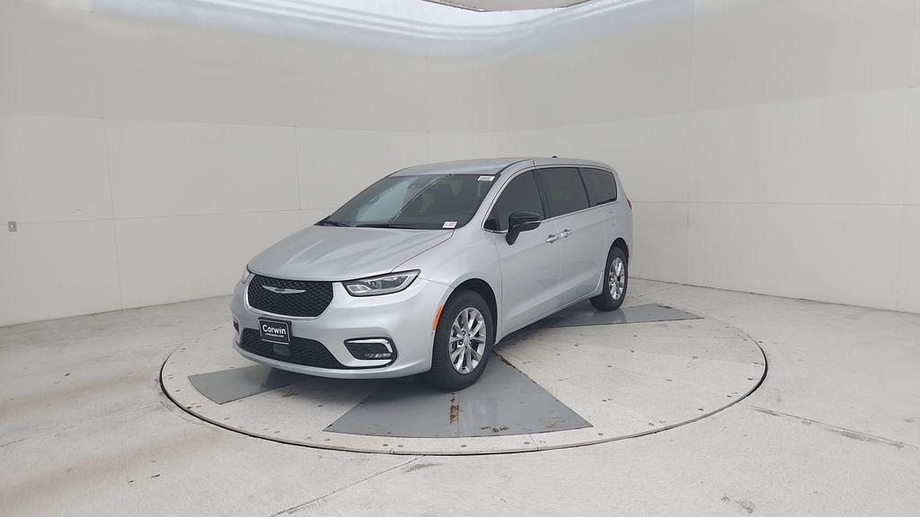 new 2026 Chrysler Pacifica car, priced at $46,221