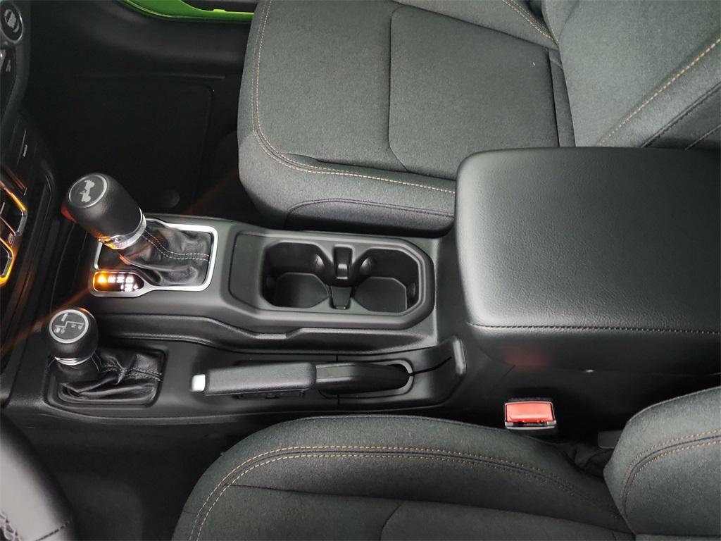 new 2025 Jeep Wrangler car, priced at $47,213