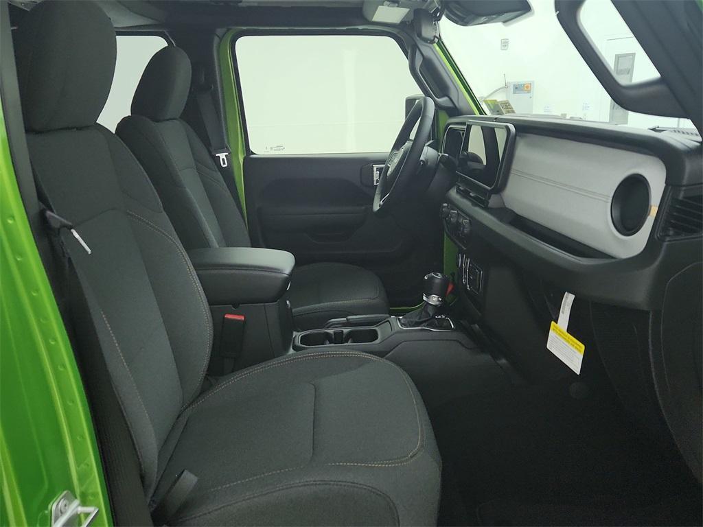 new 2025 Jeep Wrangler car, priced at $47,213