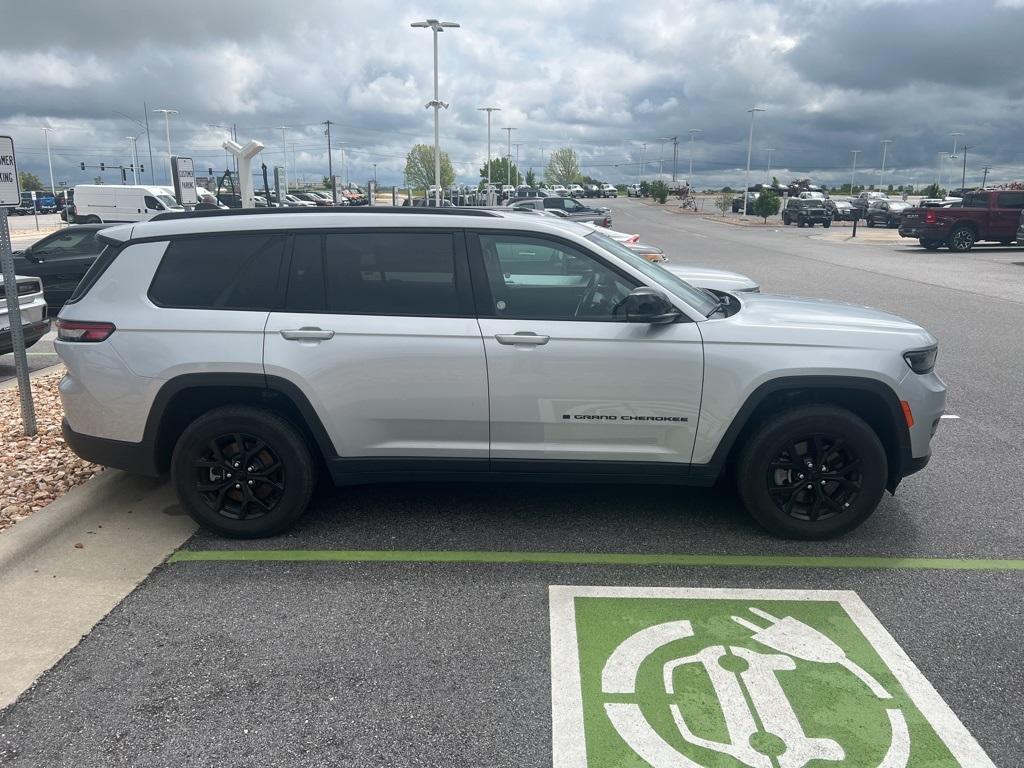used 2024 Jeep Grand Cherokee L car, priced at $36,471