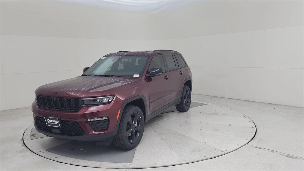 new 2025 Jeep Grand Cherokee car, priced at $48,197