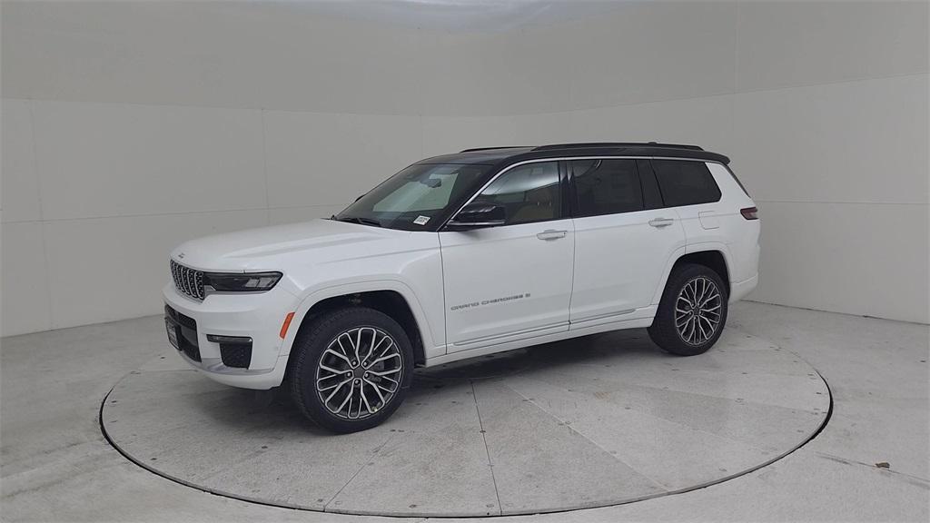 new 2025 Jeep Grand Cherokee L car, priced at $67,555