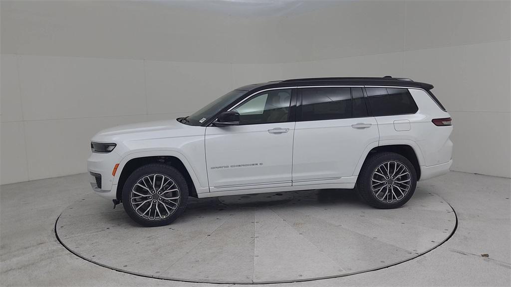 new 2025 Jeep Grand Cherokee L car, priced at $67,555