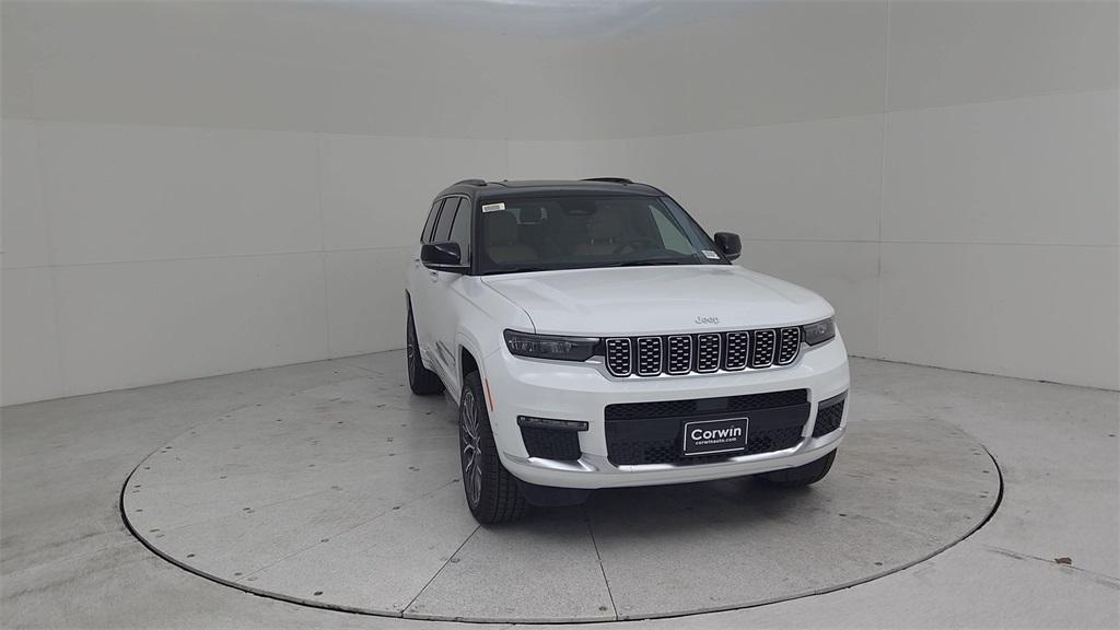 new 2025 Jeep Grand Cherokee L car, priced at $67,555