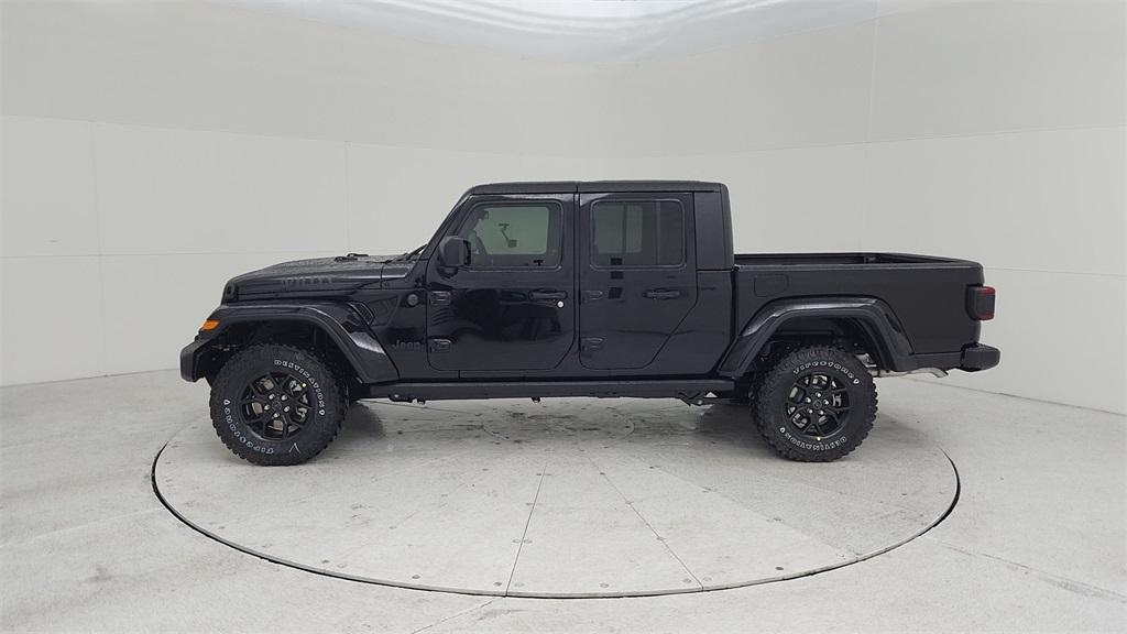 new 2024 Jeep Gladiator car, priced at $45,272