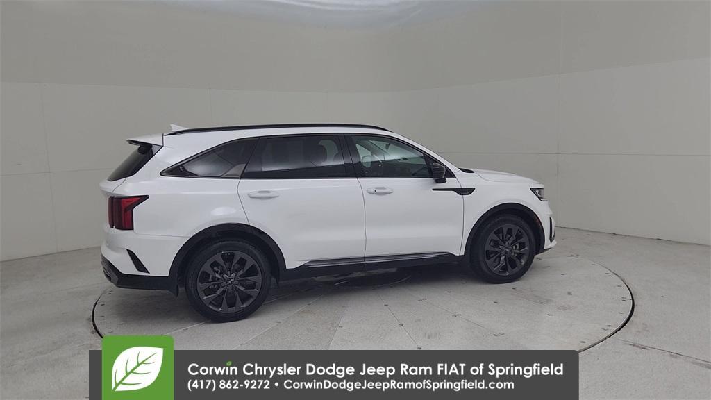 used 2023 Kia Sorento car, priced at $29,827