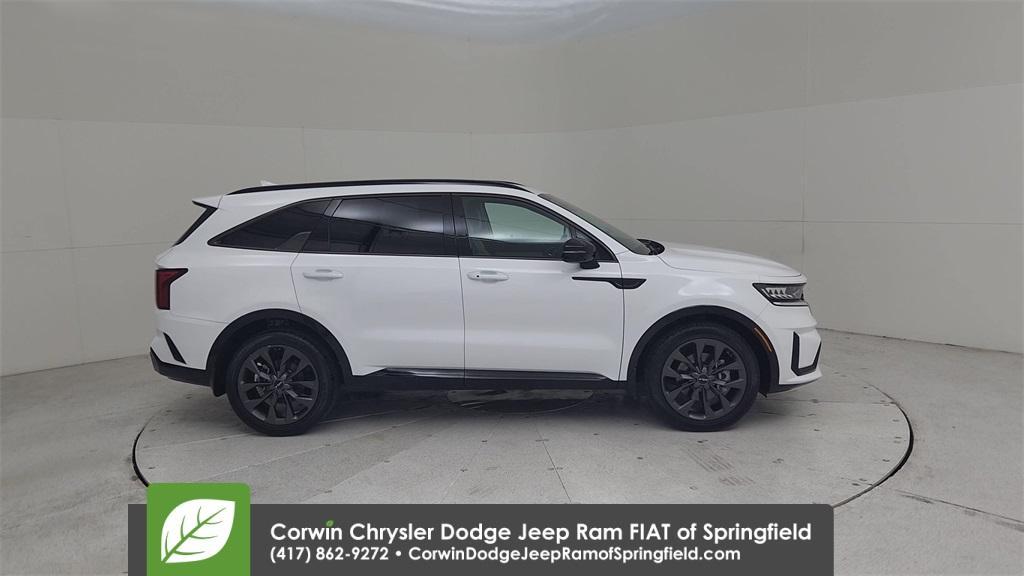 used 2023 Kia Sorento car, priced at $29,827
