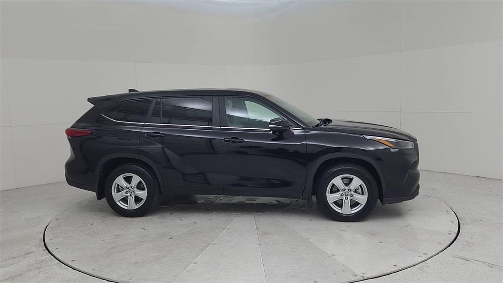 used 2023 Toyota Highlander car, priced at $30,883