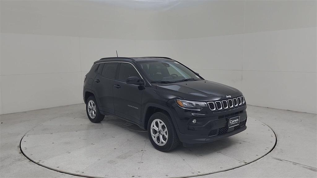 new 2025 Jeep Compass car, priced at $30,450
