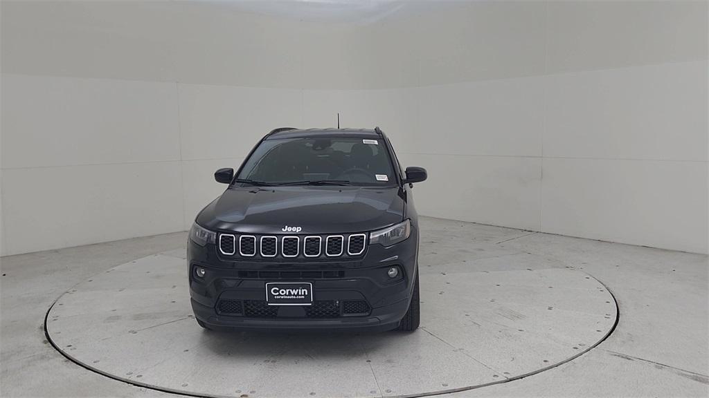 new 2025 Jeep Compass car, priced at $30,450