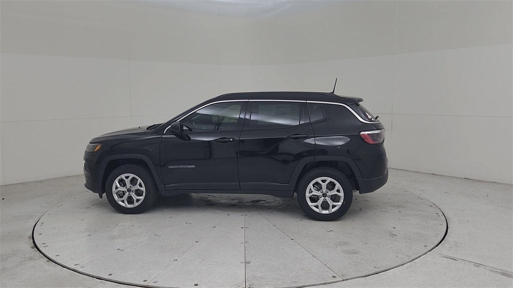 new 2025 Jeep Compass car, priced at $30,450