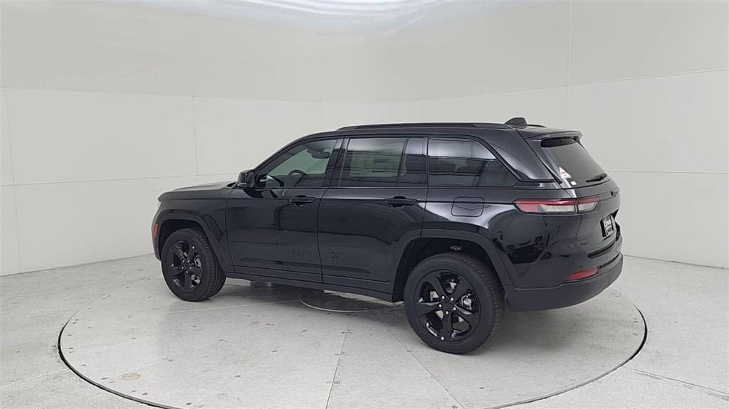 new 2024 Jeep Grand Cherokee car, priced at $43,539