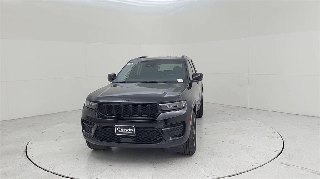 new 2024 Jeep Grand Cherokee car, priced at $43,539