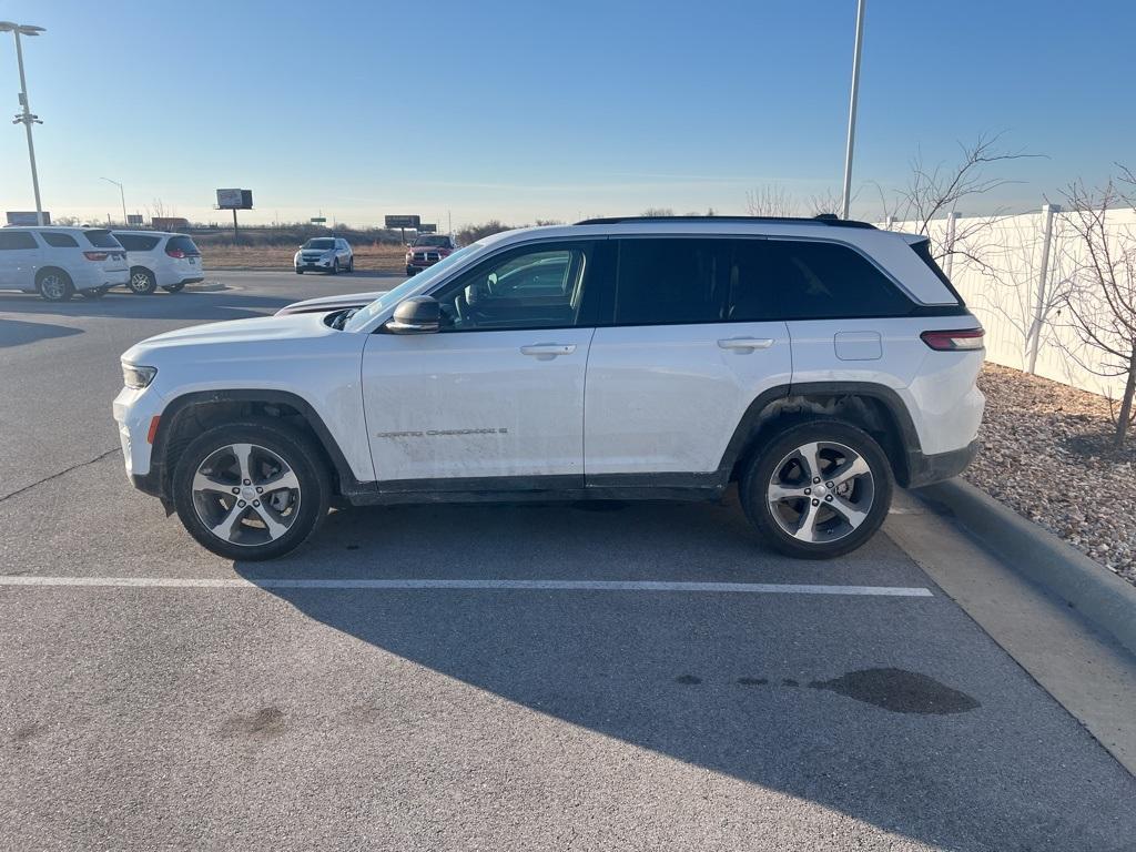 used 2023 Jeep Grand Cherokee car, priced at $34,994