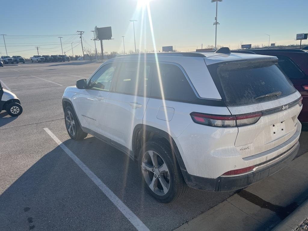 used 2023 Jeep Grand Cherokee car, priced at $34,994