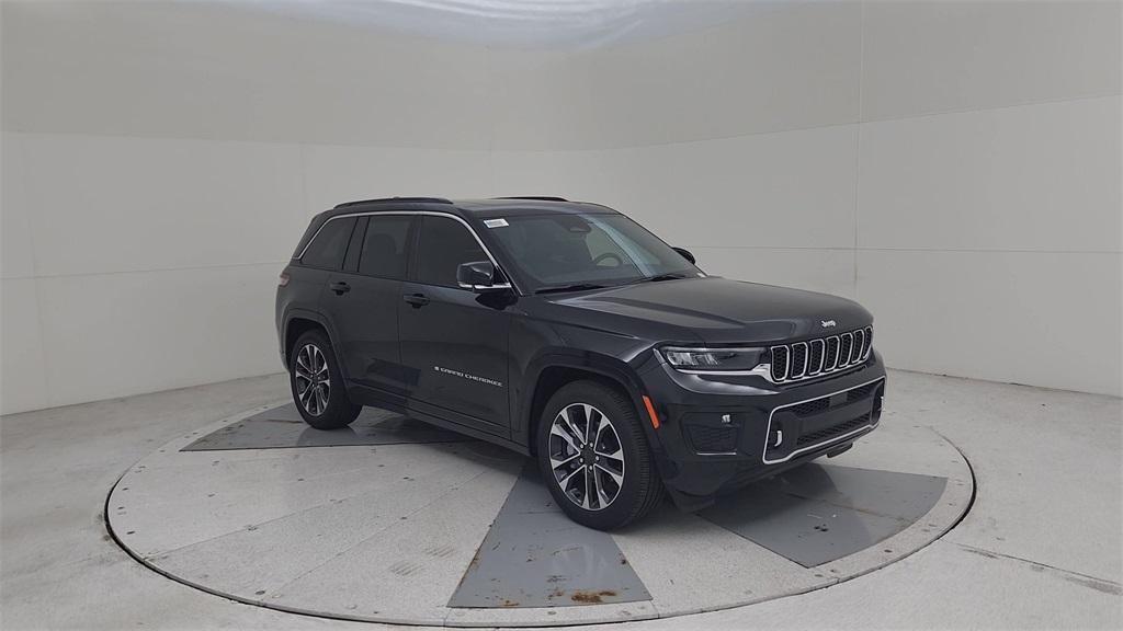 new 2025 Jeep Grand Cherokee car