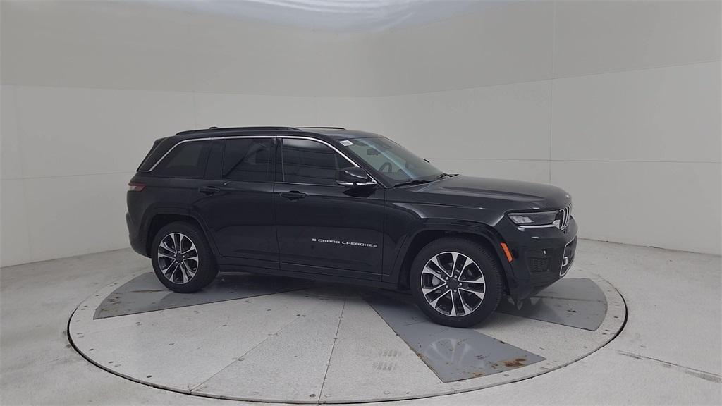 new 2025 Jeep Grand Cherokee car