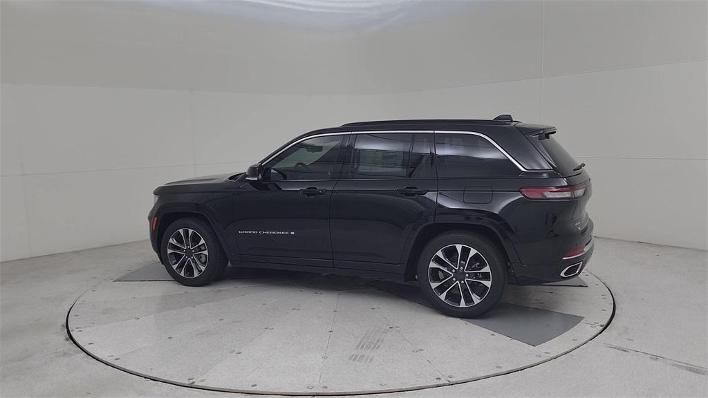 new 2025 Jeep Grand Cherokee car