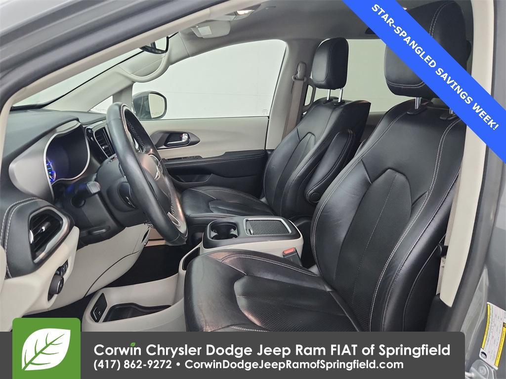 used 2022 Chrysler Pacifica Hybrid car, priced at $25,995