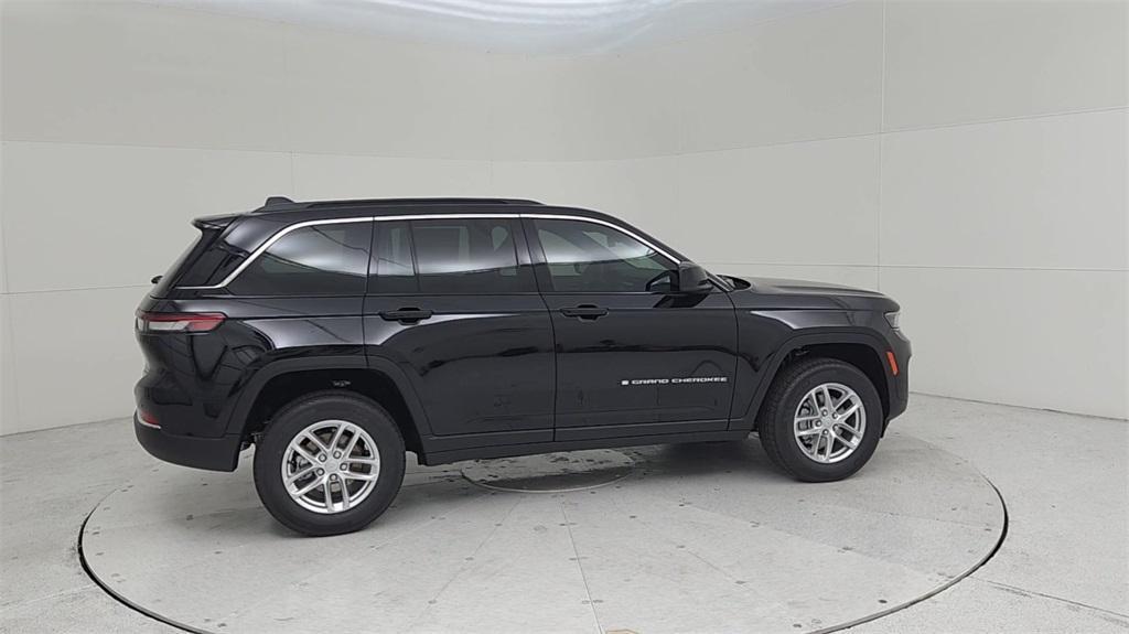 new 2024 Jeep Grand Cherokee car, priced at $34,999