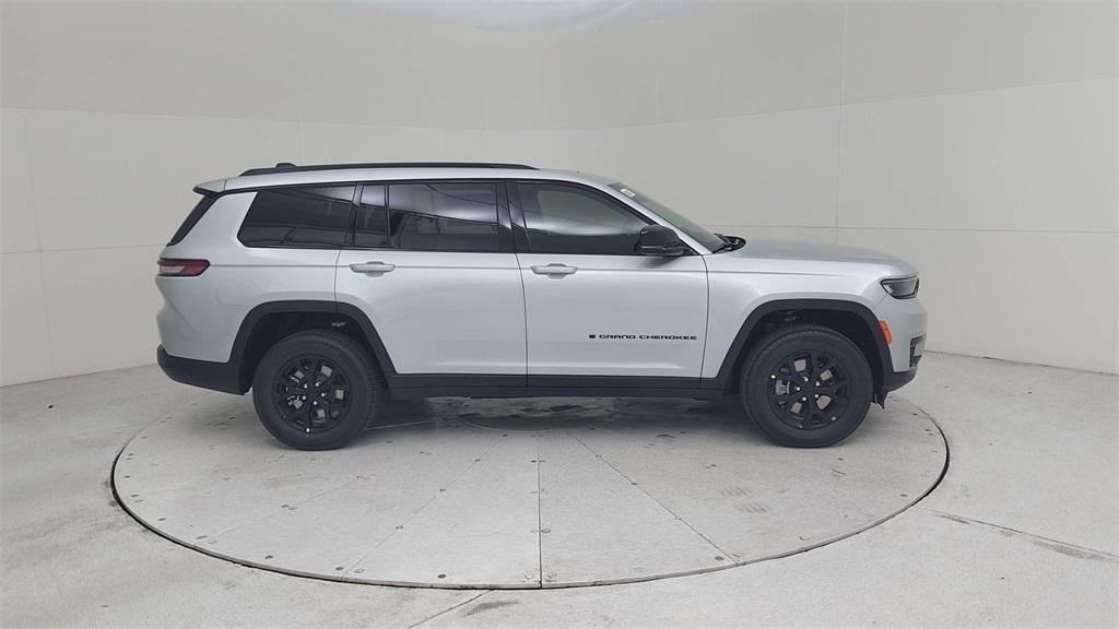 new 2025 Jeep Grand Cherokee L car, priced at $44,080