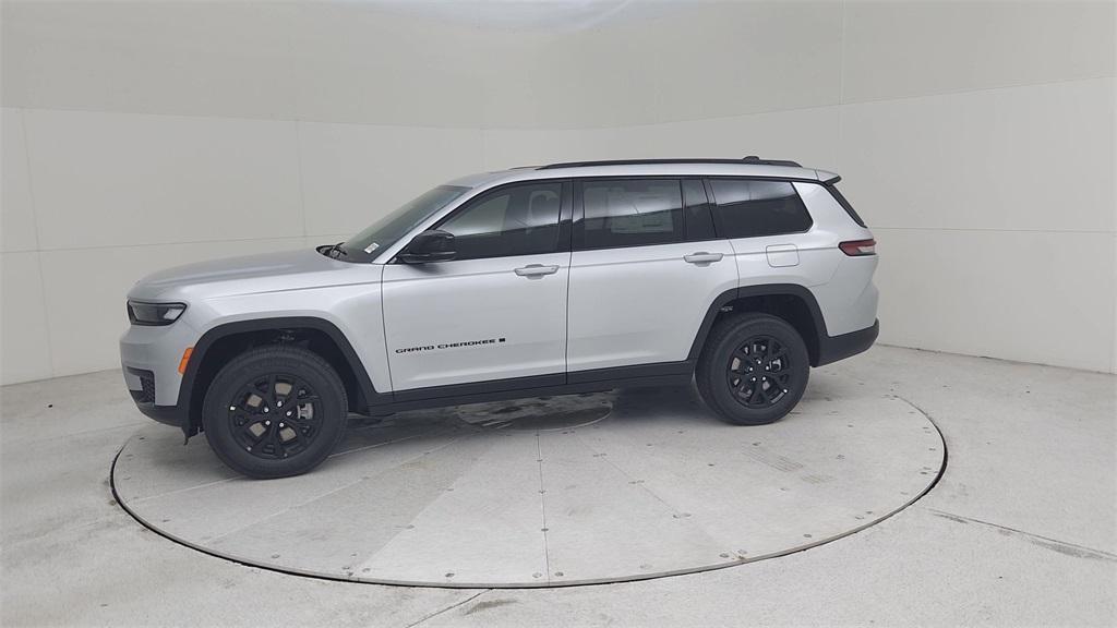 new 2025 Jeep Grand Cherokee L car, priced at $44,080