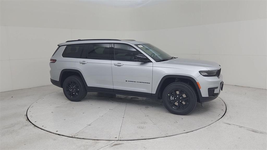 new 2025 Jeep Grand Cherokee L car, priced at $44,080