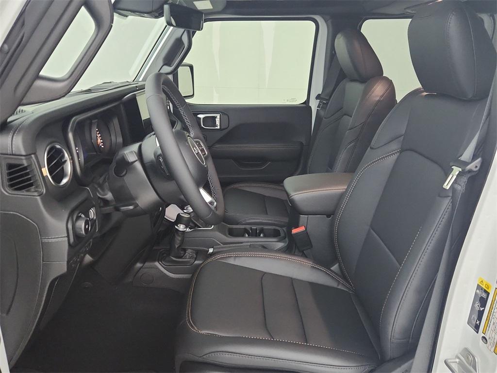 new 2025 Jeep Wrangler car, priced at $52,623