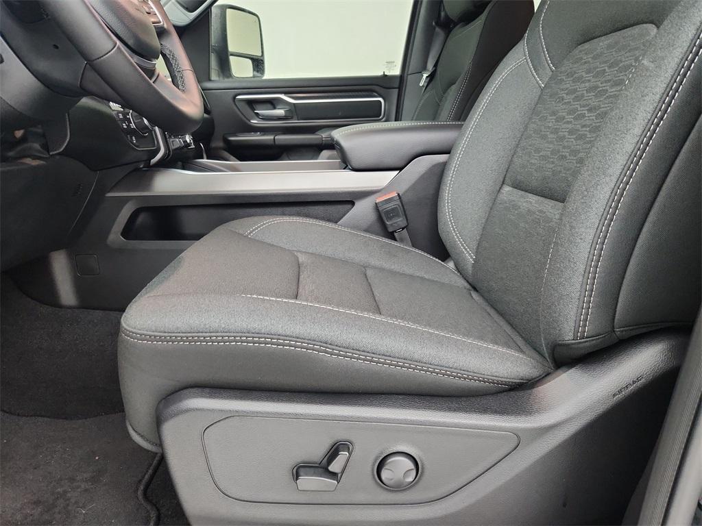 new 2025 Ram 1500 car, priced at $51,415