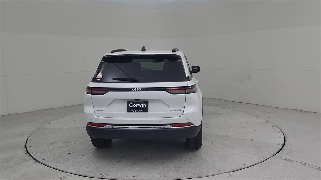 new 2025 Jeep Grand Cherokee car, priced at $43,683