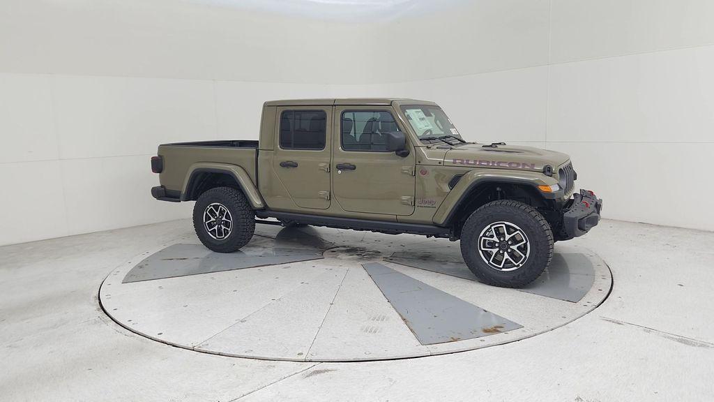 new 2025 Jeep Gladiator car, priced at $54,468