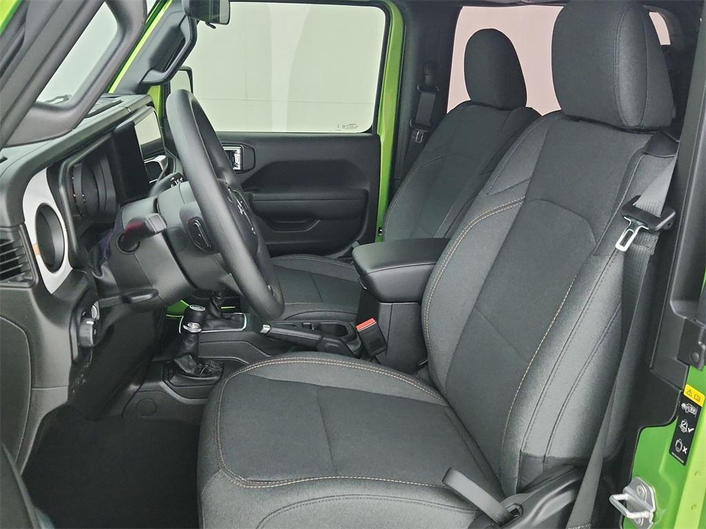 new 2025 Jeep Wrangler car, priced at $33,422