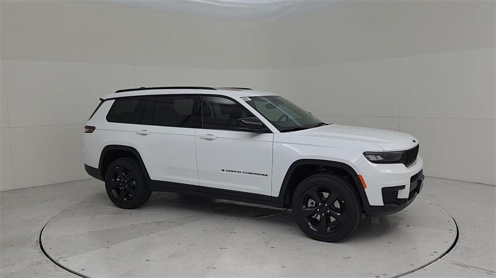 new 2024 Jeep Grand Cherokee L car, priced at $45,359