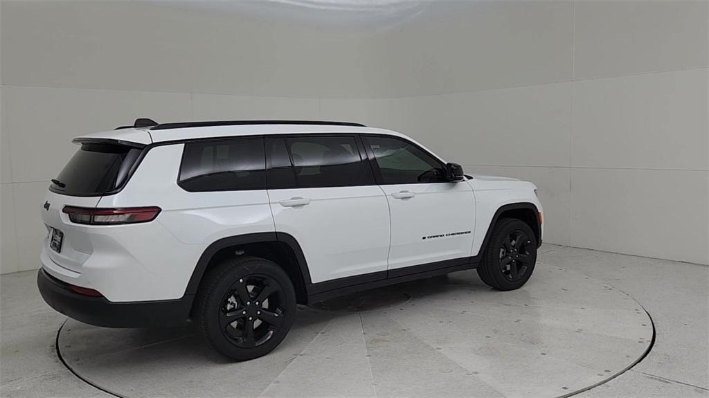 new 2024 Jeep Grand Cherokee L car, priced at $45,359