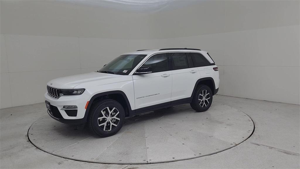new 2025 Jeep Grand Cherokee car, priced at $42,787