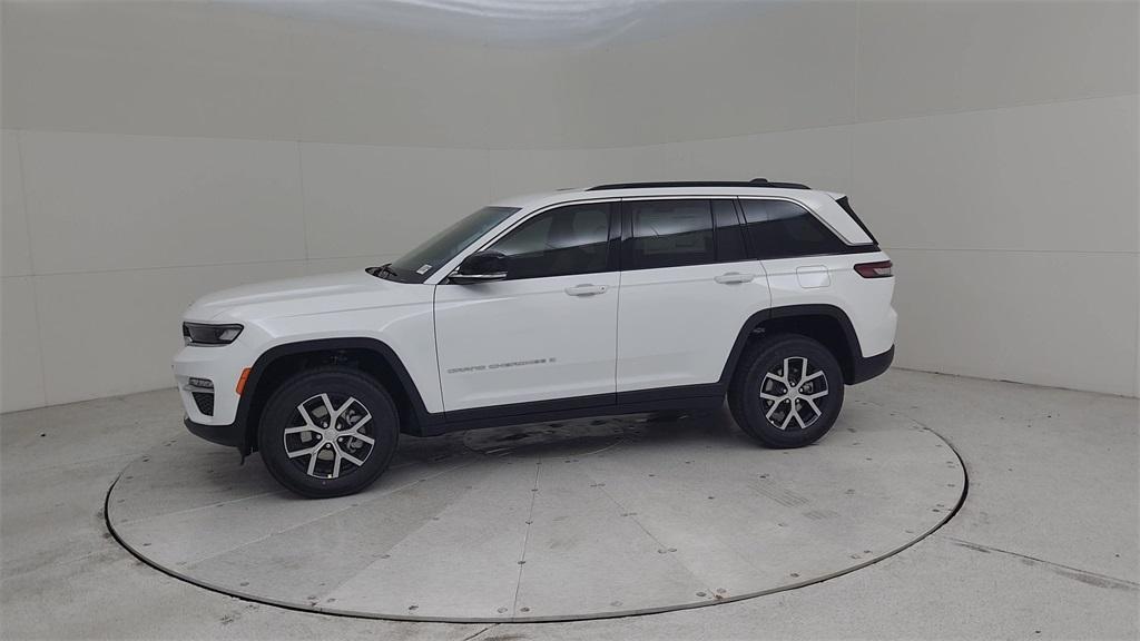 new 2025 Jeep Grand Cherokee car, priced at $42,787
