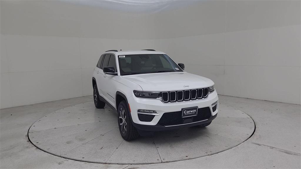 new 2025 Jeep Grand Cherokee car, priced at $42,787