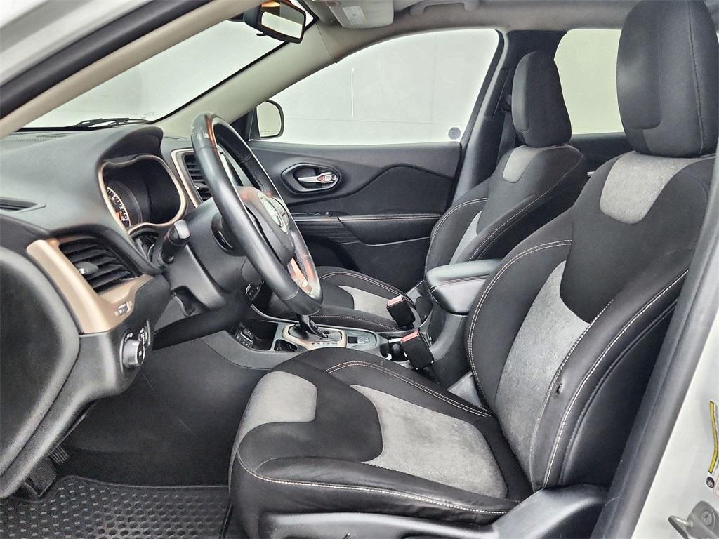 used 2014 Jeep Cherokee car, priced at $9,063