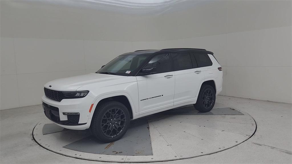 new 2025 Jeep Grand Cherokee L car, priced at $63,321