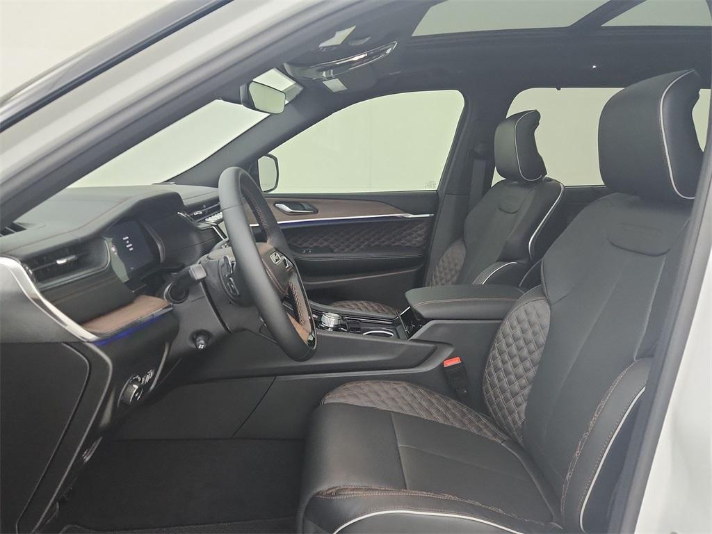 new 2025 Jeep Grand Cherokee L car, priced at $63,321