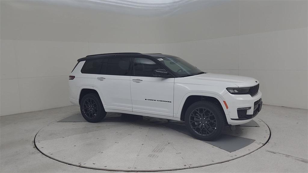 new 2025 Jeep Grand Cherokee L car, priced at $63,321