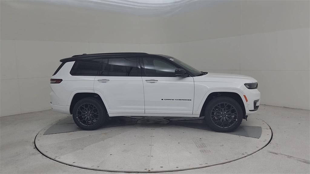 new 2025 Jeep Grand Cherokee L car, priced at $63,321