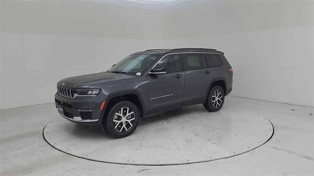 new 2025 Jeep Grand Cherokee L car, priced at $52,080