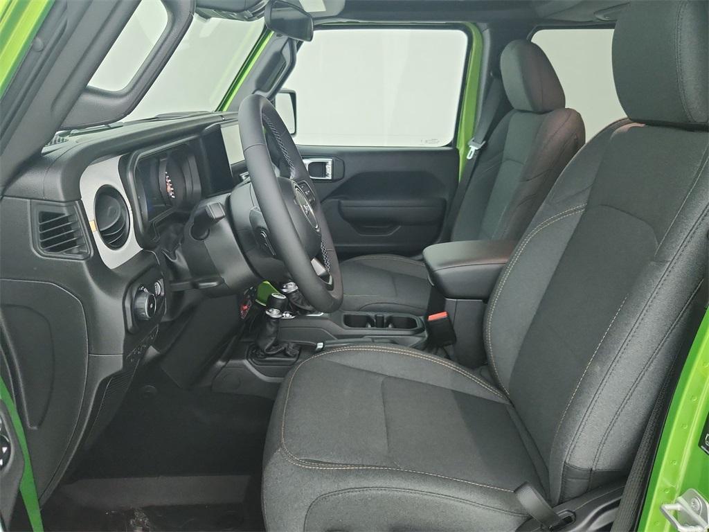 new 2025 Jeep Wrangler car, priced at $58,304