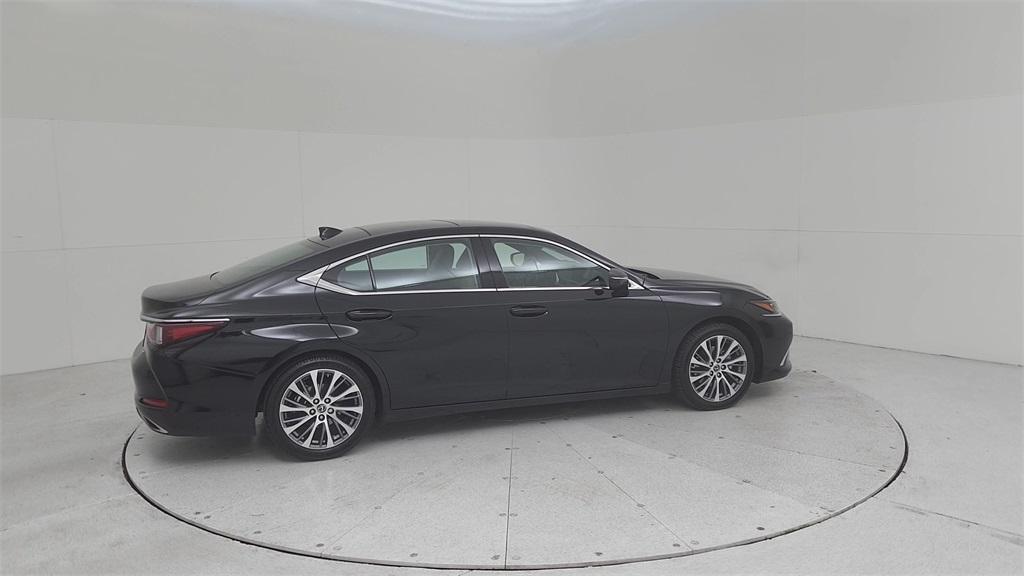 used 2019 Lexus ES 350 car, priced at $31,311