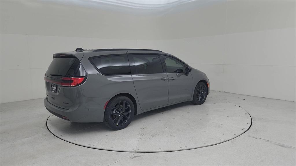 new 2025 Chrysler Pacifica car, priced at $49,240