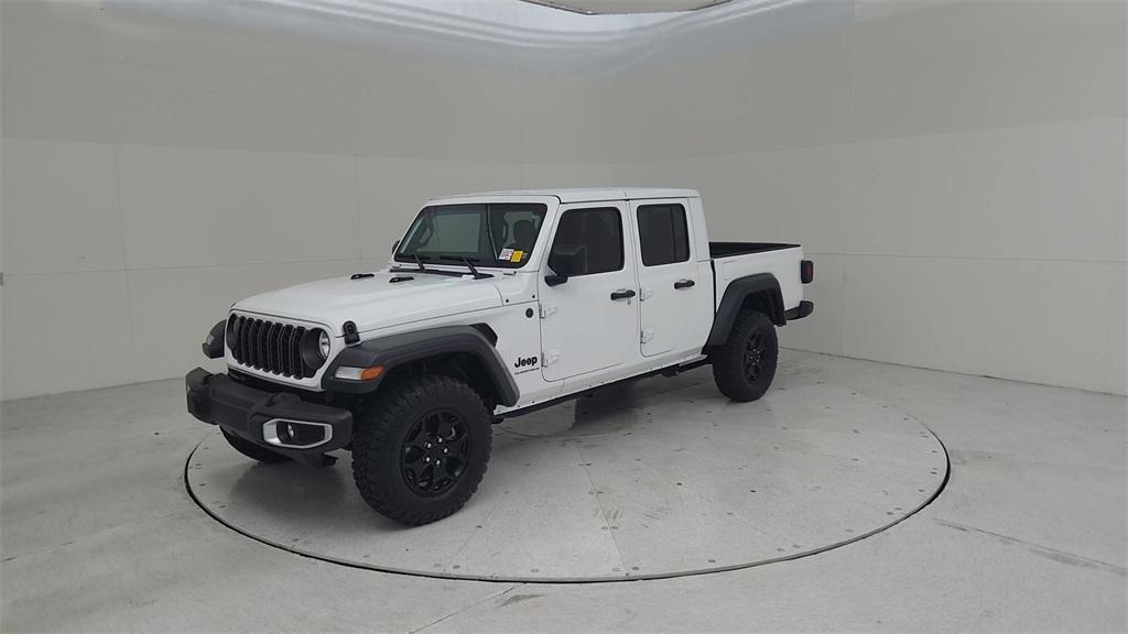 used 2024 Jeep Gladiator car, priced at $35,885