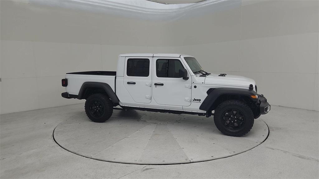 used 2024 Jeep Gladiator car, priced at $35,885