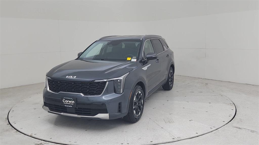 used 2024 Kia Sorento car, priced at $29,777